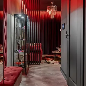 Secret Bdsm - Stylowy I Klimatyczny Dla Doroslych, Klimatyzacja, Parking Podziemny, Pelne Wyposazenie Warszawa